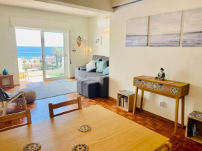 Avenue Q, Beach Apartment in Luz